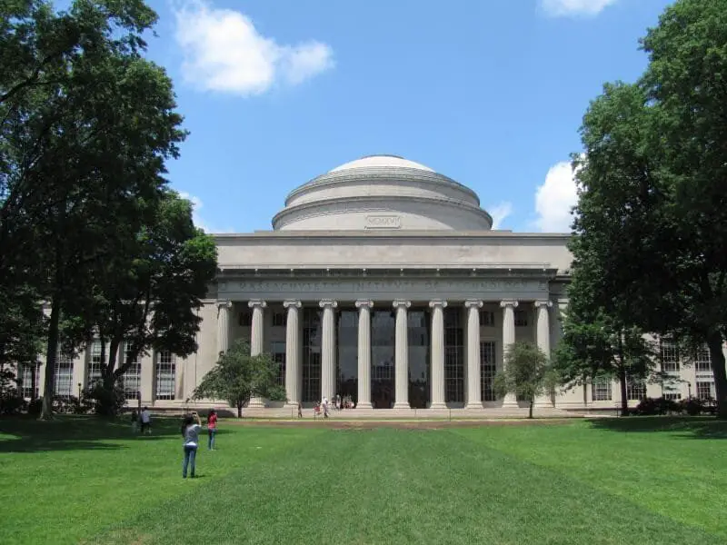 mit_building_10_and_the_great_dome_cambridge_ma-e1572646440636-1248770