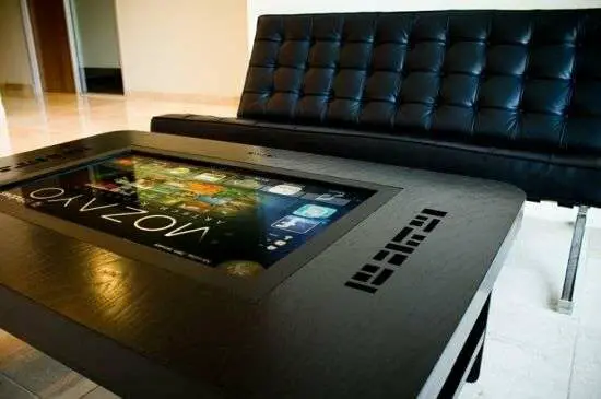 smart-home-living-room-furniture-mozayo-1613971